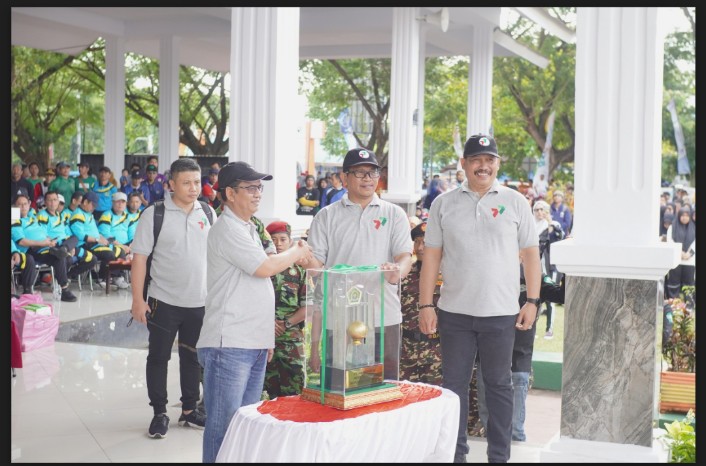 Gerak Jalan Santai Memperingati HAB ke-80