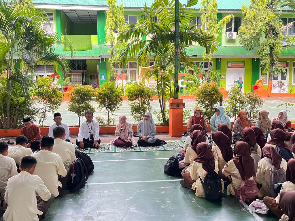 Gelar Doa dab Dzikir Bersama, MAN 2 Kota Makassar Kuatkan Mental Siswa Jelang Ujian TKA