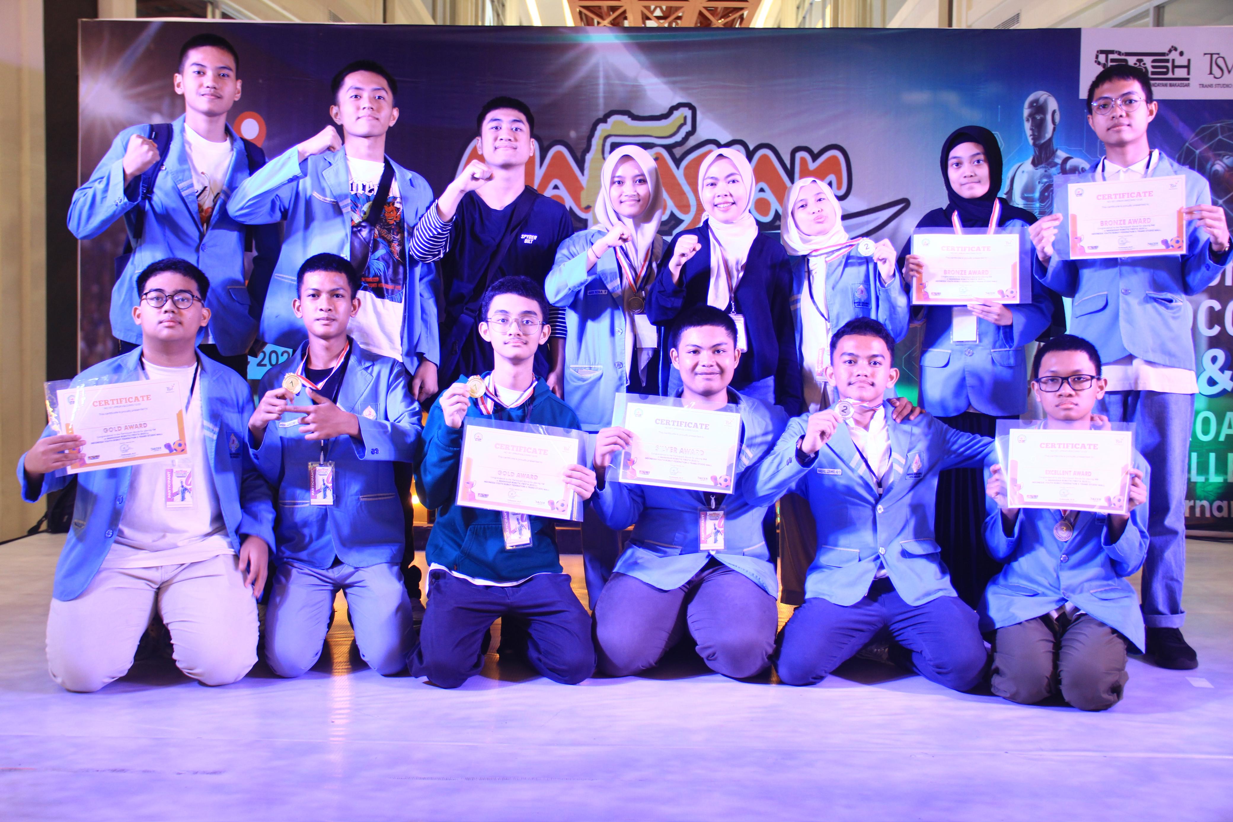 Siswa MAN 2 Kota Makassar Berjaya Makassar Robotic Fiesta (MAROF) 2025