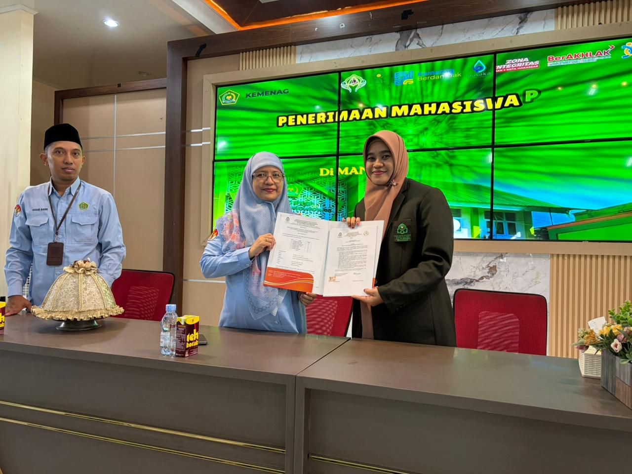 Perkuat Sinergi Akademik, MAN 2 Kota Makassar Sambut Mahasiswa PLP 1 UIN Alauddin Makassar