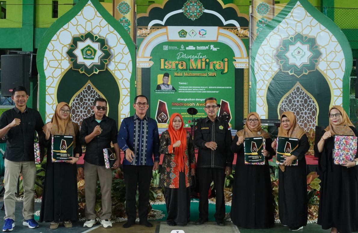 Puncak Apresiasi: MAN 2 Kota Makassar Nobatkan GTK  dan siswa Terbaik di Madrasah Award Vol. 5 2026