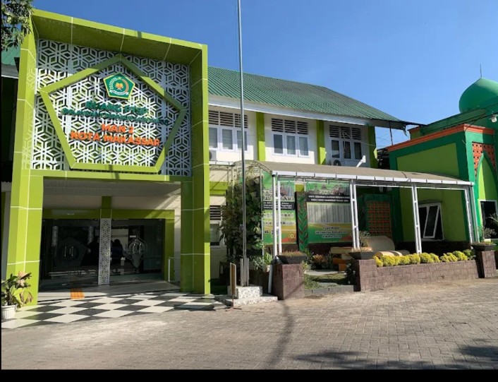 Dua Siswa MAN 2 Kota Makassar Tembus Fakultas Kedokteran KKI UI dan Unhas