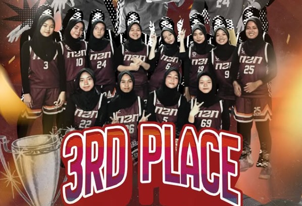 Tim Basket Putri MAN 2 Kota Makassar Raih Juara 3 di IBB MAN 2 Kota Makassar Vol. 2