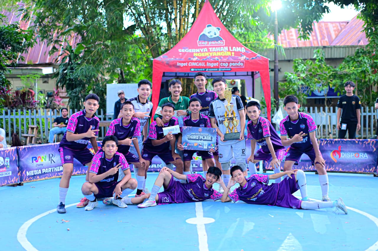 Tim Futsal MAN 2 Makassar Rebut Posisi Tiga di Badak Futsal Championship 2026