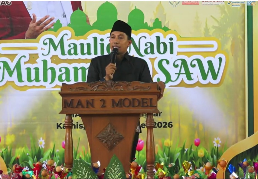 Plh Kepala MAN 2 Makassar Ajak Murid Teladani Rasulullah